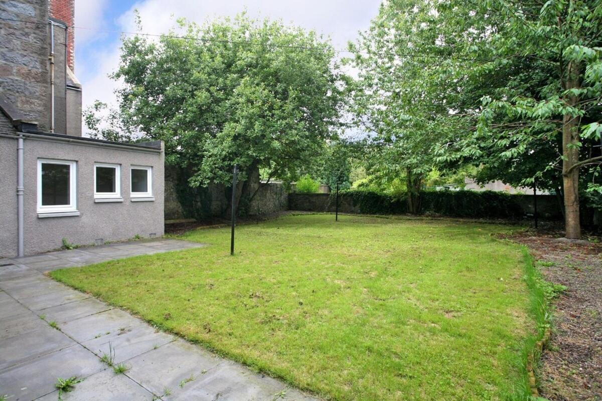 Springbank Apartment Aberdeen Exterior foto